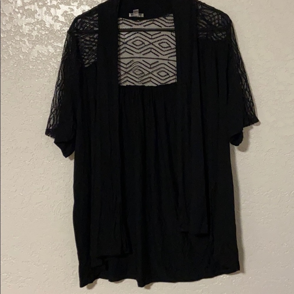 Black and lace short sleeve cardigan